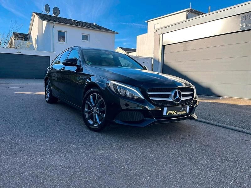 Schwarz Gebraucht 2015 Mercedes C220 Kombi | 12.490 € (Guter Preis) - Bild 1/4