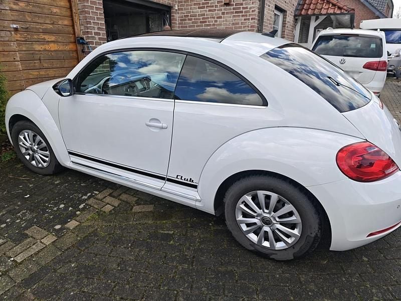 Gebraucht VW Beetle CLUB 105 PS (77 kW) 2016 Weiß Kleinwagen