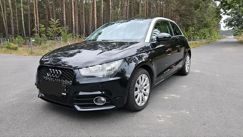 Schwarz Gebraucht 2010 Audi A1 Kleinwagen | 5.700 € (Teuer) - Bild 1/4