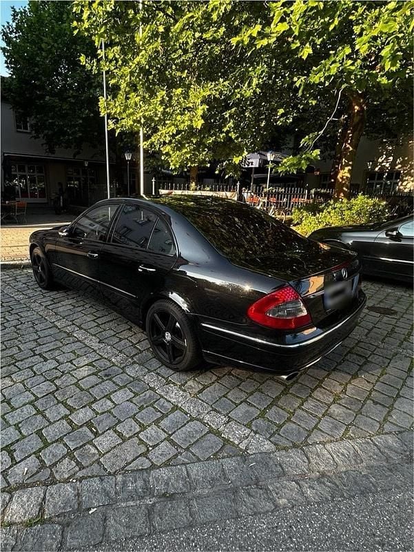 Gebraucht Mercedes E350 Business 272 PS (200 kW) 2007 Schwarz Limousine