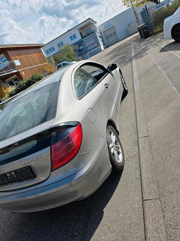 Gebraucht Mercedes C200 163 PS (119 kW) 2003 Grau Coupé