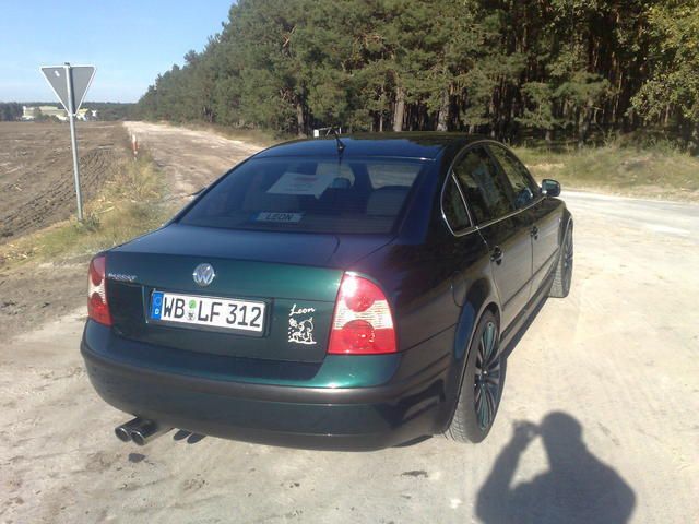 Gebraucht VW Passat Comfortline 204 PS (150 kW) 2001 Grün metallic Kombi