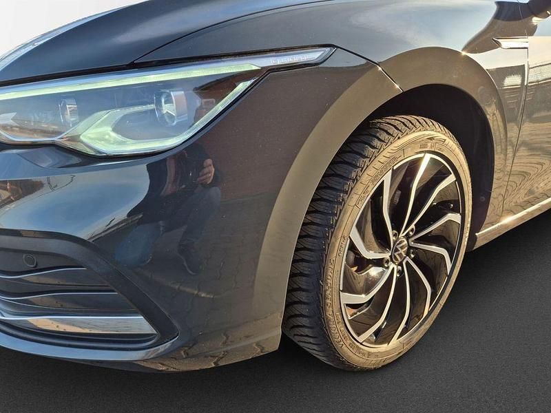 Gebraucht VW Golf VII Style 150 PS (110 kW) 2020 Uranograu Kleinwagen