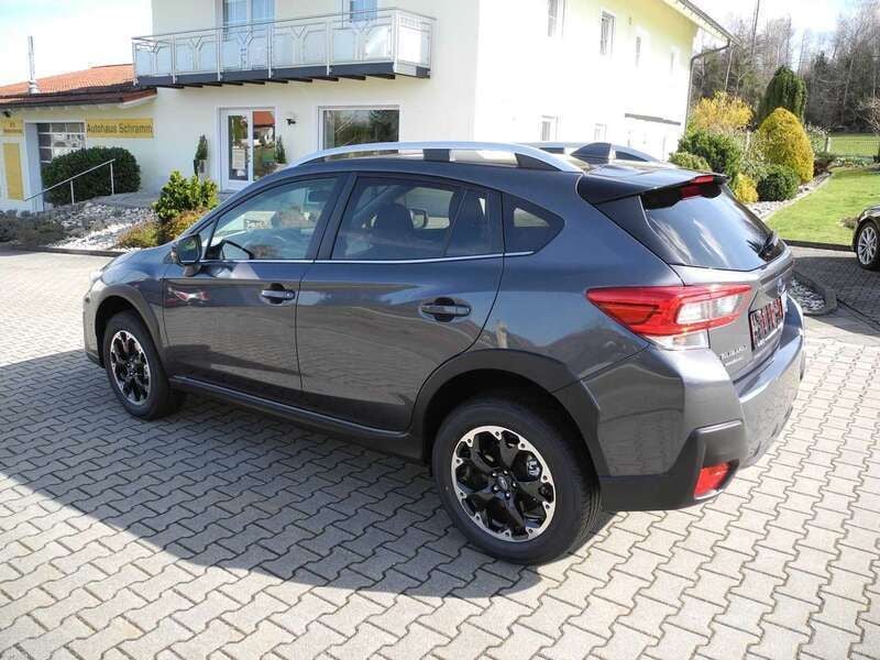 Gebraucht Subaru XV Comfort 114 PS (83 kW) 2023 Magnetite gray (m) SUV