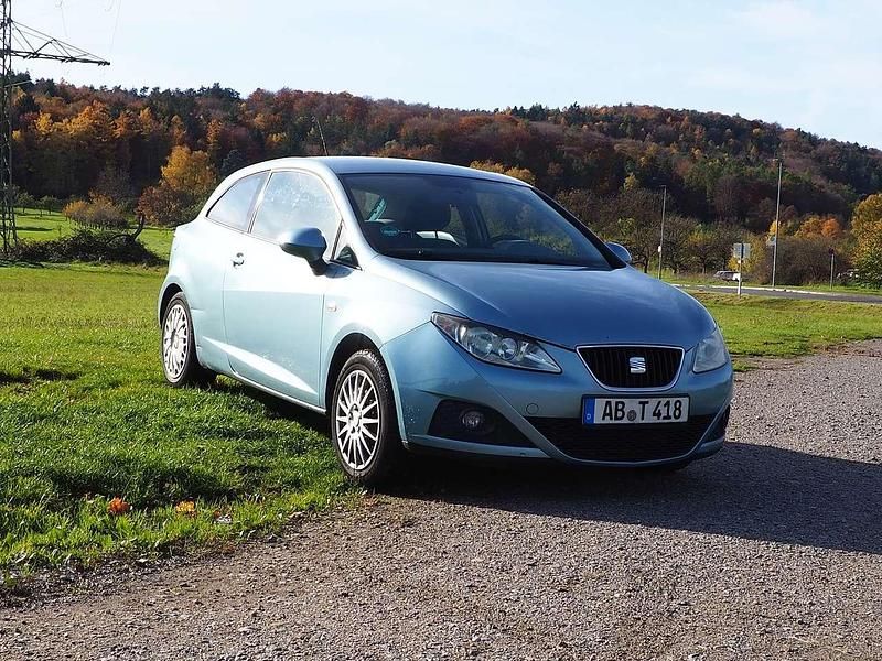 Blau Gebraucht 2009 Seat Ibiza Style Coupé | 1.700 € (Guter Preis) - Bild 1/4
