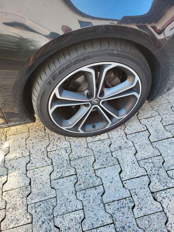 Gebraucht Opel Cascada Edition 200 PS (147 kW) 2014 Schwarz Cabrio