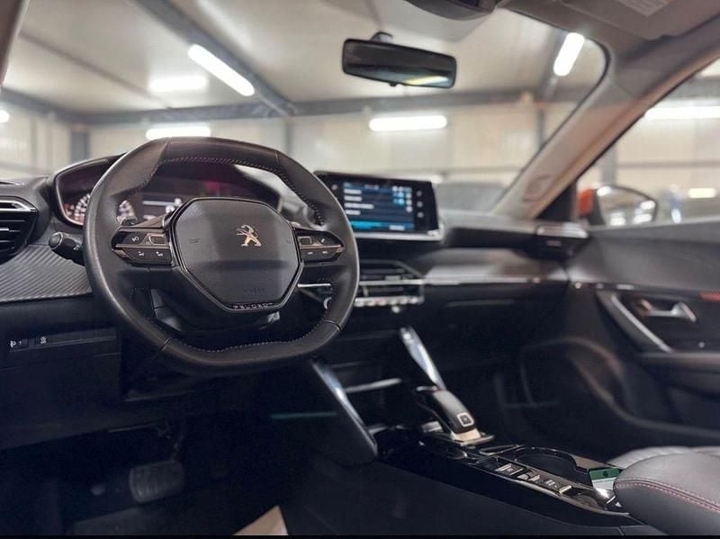 Gebraucht Peugeot 2008 Active 101 PS (74 kW) 2024 Orange SUV