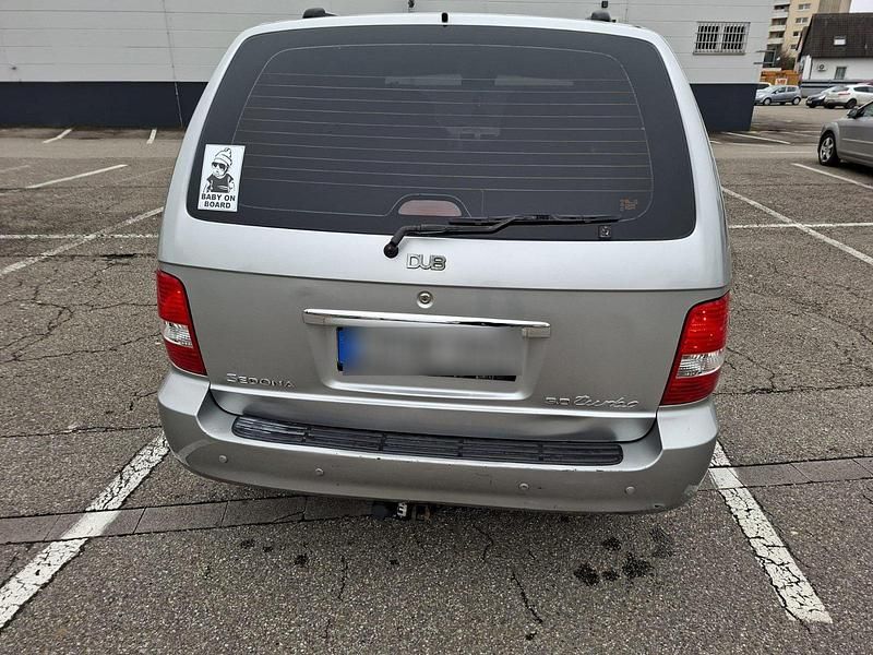 Gebraucht Kia Carnival 140 PS (102 kW) 2005 Van / Kleinbus