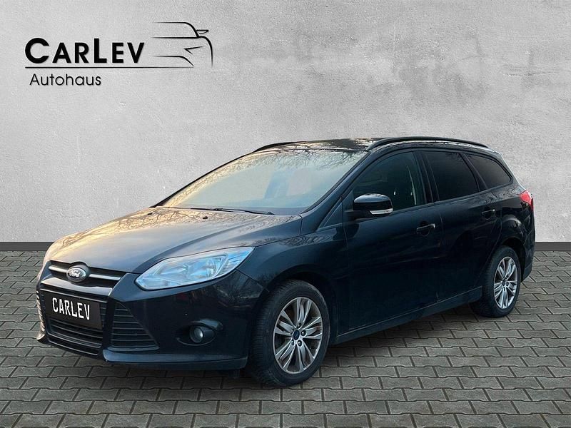 Gebraucht Ford Focus Trend 125 PS (91 kW) 2013 Schwarz Kombi