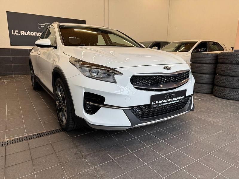 Gebraucht Kia XCeed Vision 140 PS (102 kW) 2020 Weiß SUV