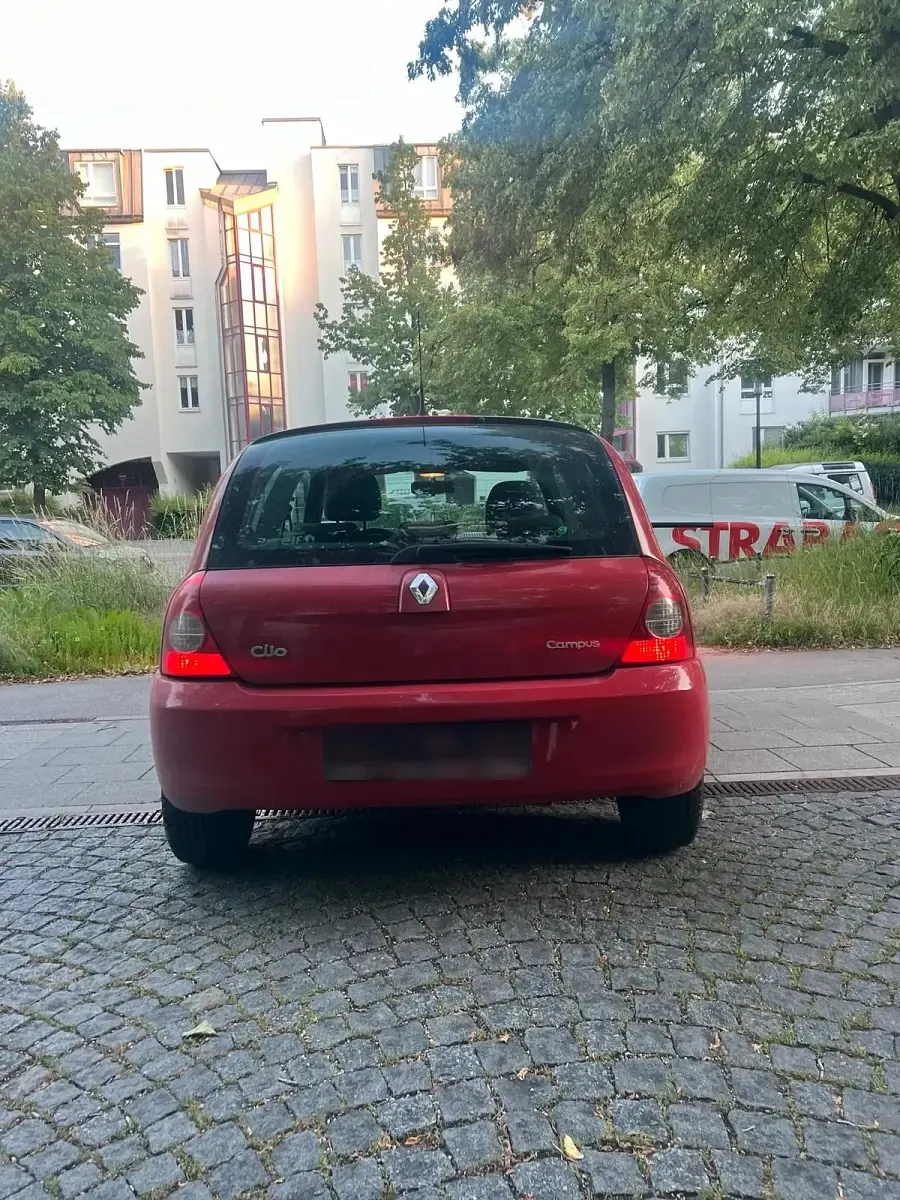Gebraucht Renault Clio II 75 PS (55 kW) 2010 Rot Limousine