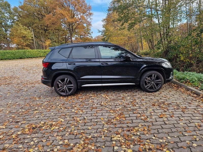 Schwarz Gebraucht 2018 Seat Ateca 4Drive SUV | 19.999 € (Fairer Preis) - Bild 1/4
