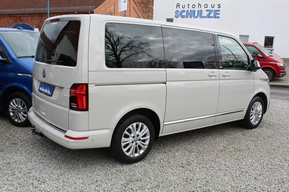 Gebraucht VW Multivan Generation Six 150 PS (110 kW) 2020 Grau Van / Kleinbus