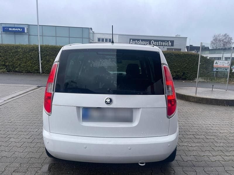 Gebraucht Skoda Roomster Active 69 PS (50 kW) 2013 Silber Van / Kleinbus