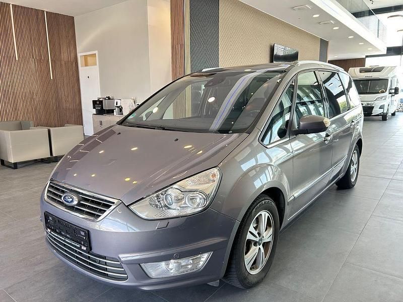 Braun Gebraucht 2014 Ford Galaxy Titanium Van / Kleinbus | 7.499 € (Fairer Preis) - Bild 1/4
