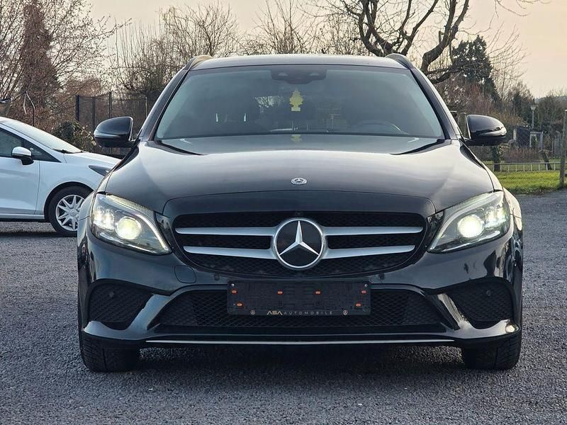 Gebraucht Mercedes C220 194 PS (142 kW) 2020 Schwarz Kombi