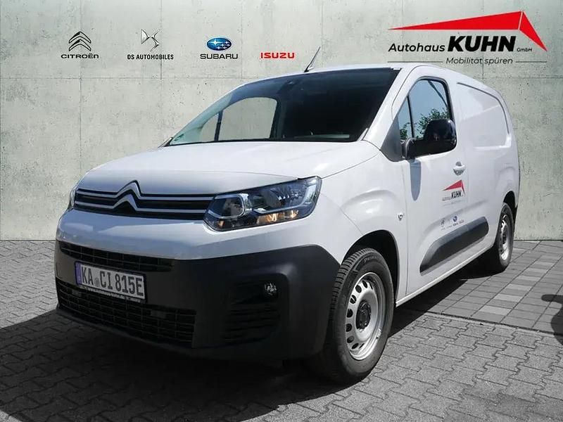 Weiss Gebraucht 2023 Citroën e-Berlingo Van / Kleinbus | 25.880 € (Etwas zu teuer) - Bild 1/4