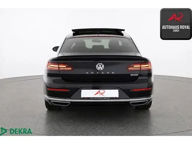 Gebraucht VW Arteon R-line 239 PS (175 kW) 2018 Deep black perleffekt Kleinwagen