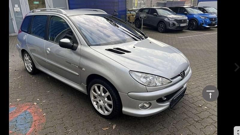 Silber Gebraucht 2005 Peugeot 206 Quiksilver Kombi | 1.990 € (Guter Preis) - Bild 1/4