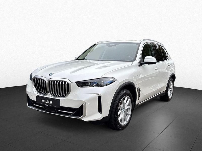 Gebraucht BMW X5 Comfort Edition 489 PS (359 kW) 2023 Mineralweiß (weiß) SUV