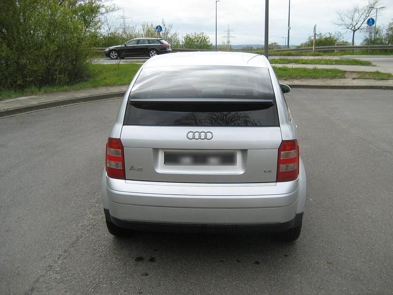 Second-hand Audi A2 75 CP (55 kW) 2001 Argintiu Hatchback
