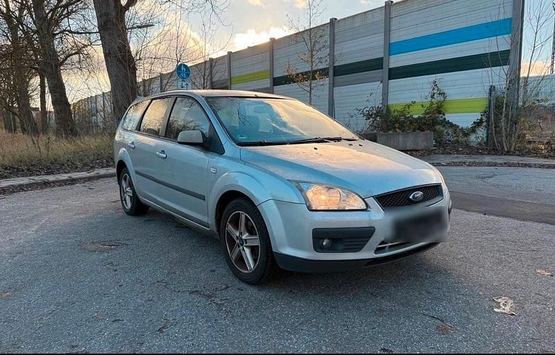 Gebraucht Ford Focus 100 PS (73 kW) 2007 Silber Kombi
