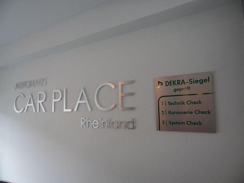 Schwarz Gebraucht 2022 Mercedes C200 Avantgarde Limousine | 34.890 € (Fairer Preis) - Bild 1/1