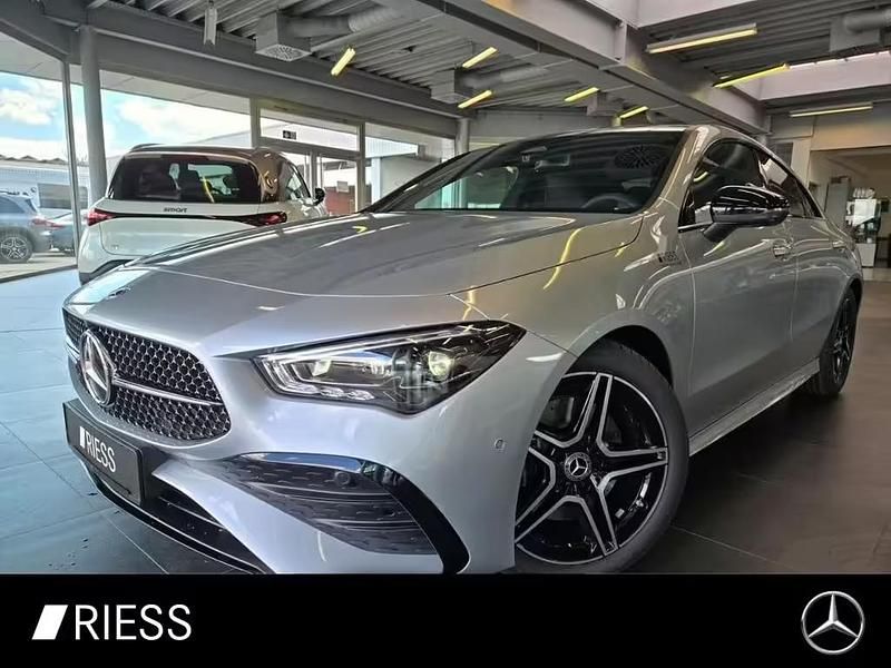 Hightech silver Gebraucht 2025 Mercedes CLA220 AMG Limousine | 49.400 € - Bild 1/4