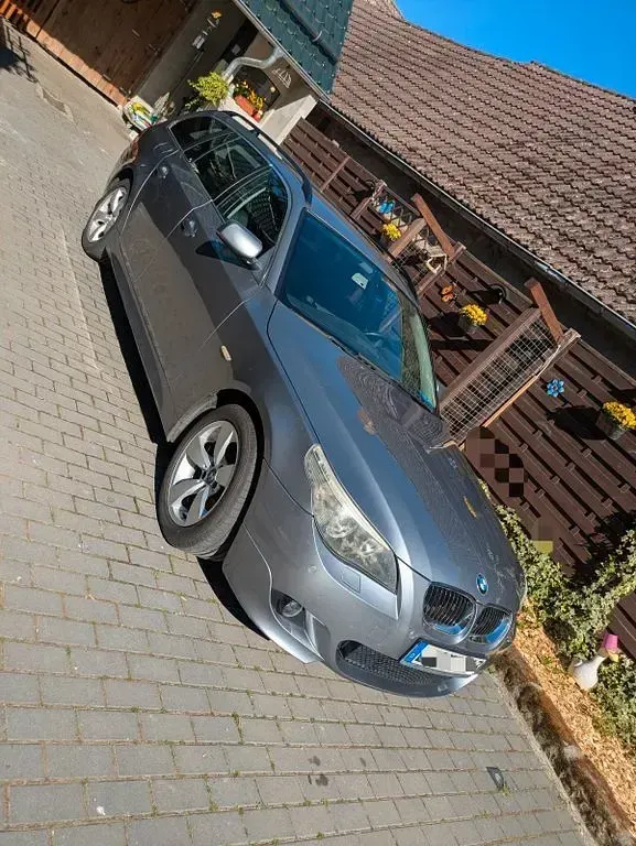 Second-hand BMW 525 177 CP (130 kW) 2006 Argintiu Break