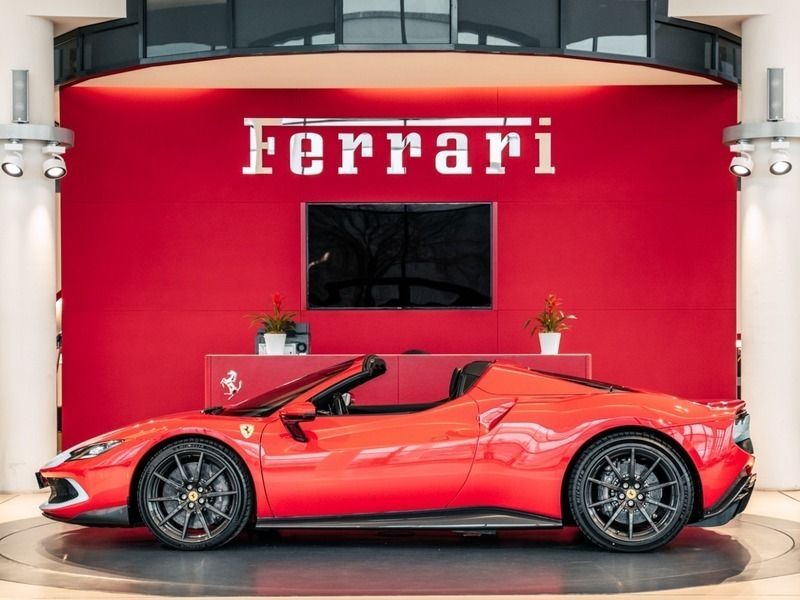 Gebraucht Ferrari 296 829 PS (609 kW) 2022 Rosso corsa Cabrio