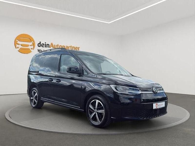 Gebraucht VW Caddy Dark Label 114 PS (83 kW) 2023 Deep black perleffekt Van / Kleinbus