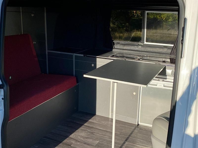 Gebraucht VW T5 R 102 PS (75 kW) 2013 Weiß Van