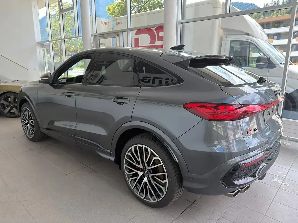 Neu Audi SQ5 Sportback Sport 367 PS (269 kW) 2026 Grau SUV