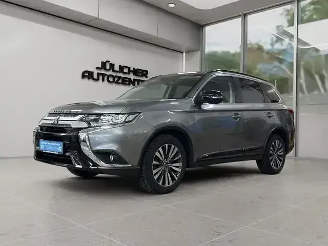 Gebraucht Mitsubishi Outlander Active 150 PS (110 kW) 2019 Grau SUV