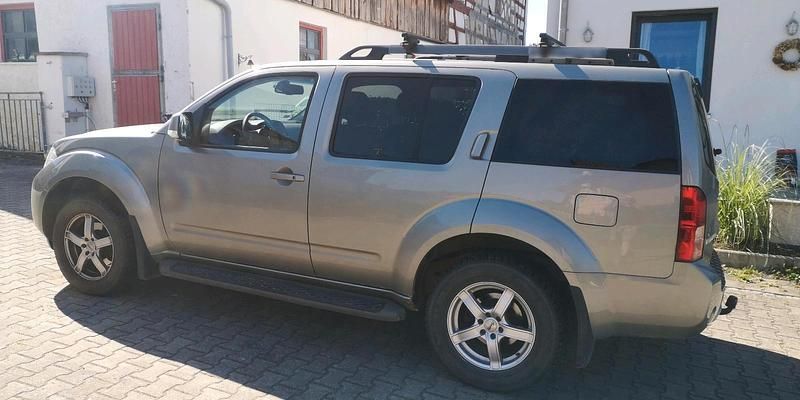 Gebraucht Nissan Pathfinder 190 PS (139 kW) 2010 SUV