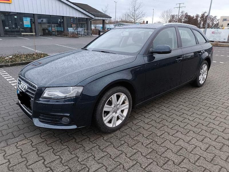 Gebraucht Audi A4 Attraction 190 PS (139 kW) 2010 Blau Kombi