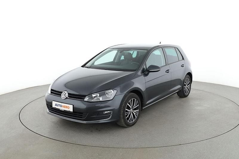 Grau Gebraucht 2016 VW Golf VII Allstar Limousine | 13.230 € (Guter Preis) - Bild 1/3