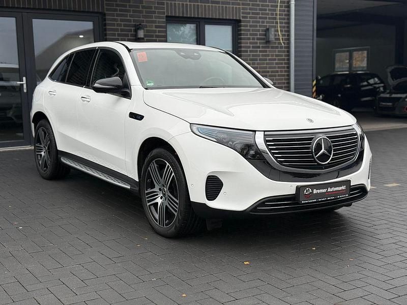 Weiß Gebraucht 2023 Mercedes EQC400 SUV | 36.990 € (Guter Preis) - Bild 1/4