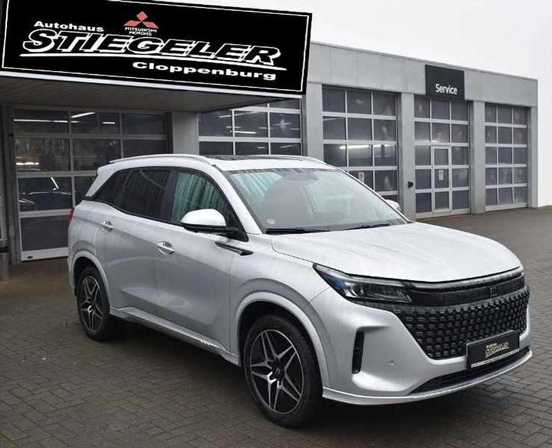 Neu DFSK E5 177 PS (130 kW) 2026 Grau SUV