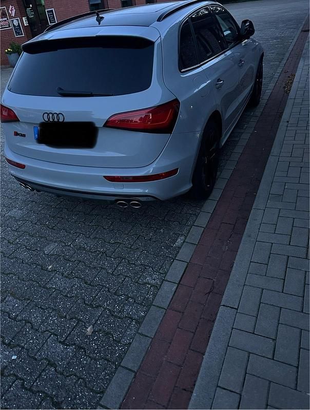 Grau Gebraucht 2015 Audi SQ5 SUV | 19.300 € (Fairer Preis) - Bild 1/4