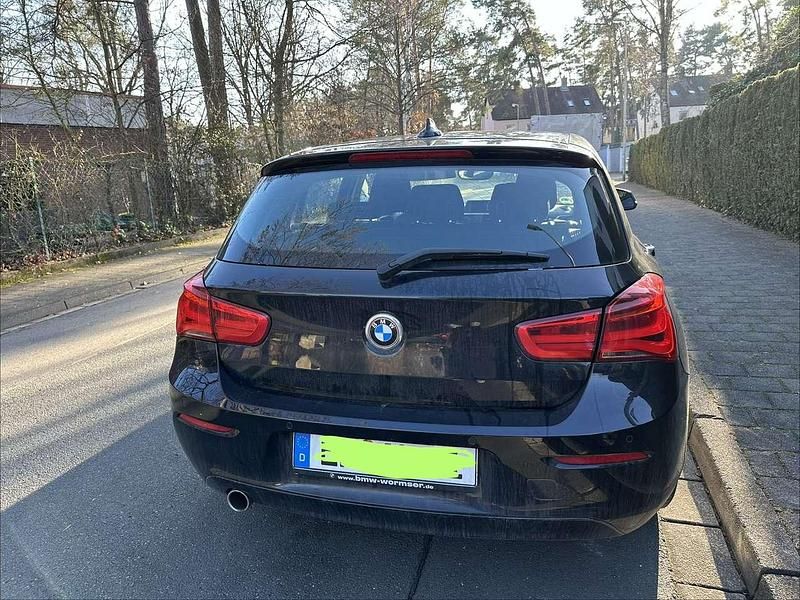 Gebraucht BMW 118 Advantage 136 PS (100 kW) 2018 Schwarz Kleinwagen