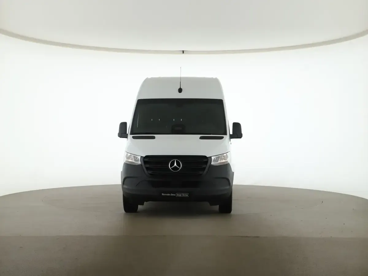 Gebraucht Mercedes Sprinter 170 PS (125 kW) 2025 Weiß Van