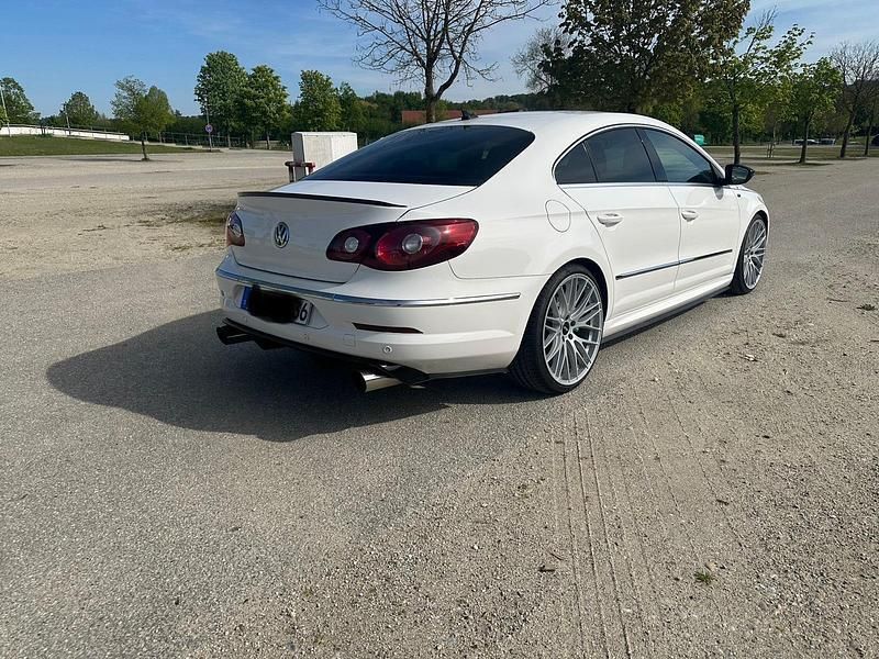Weiß Gebraucht 2010 VW CC R-line Limousine | 13.000 € (Teuer) - Bild 1/4