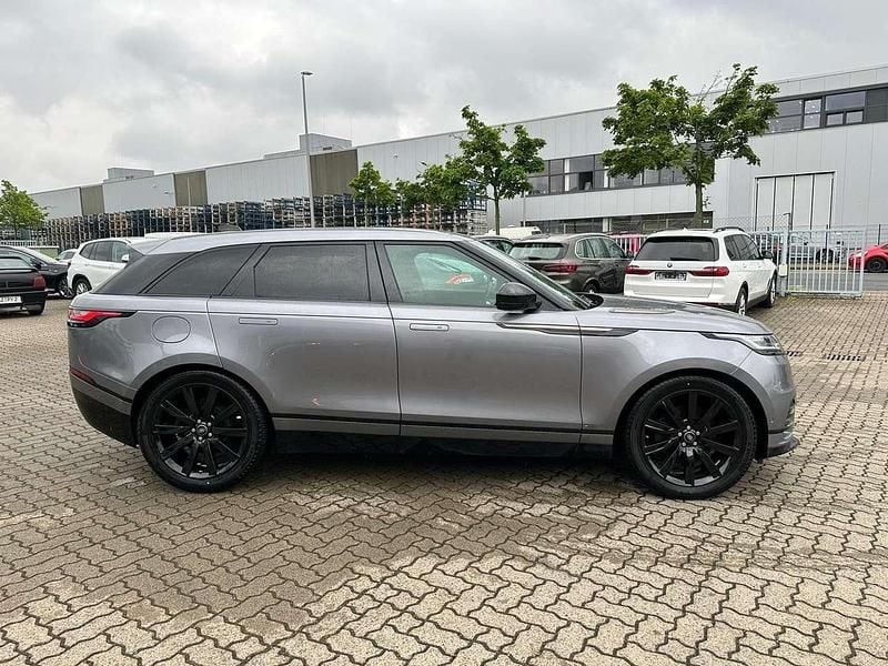Gebraucht Land Rover Range Rover Velar SE Dynamic 300 PS (220 kW) 2019 Eiger grey SUV