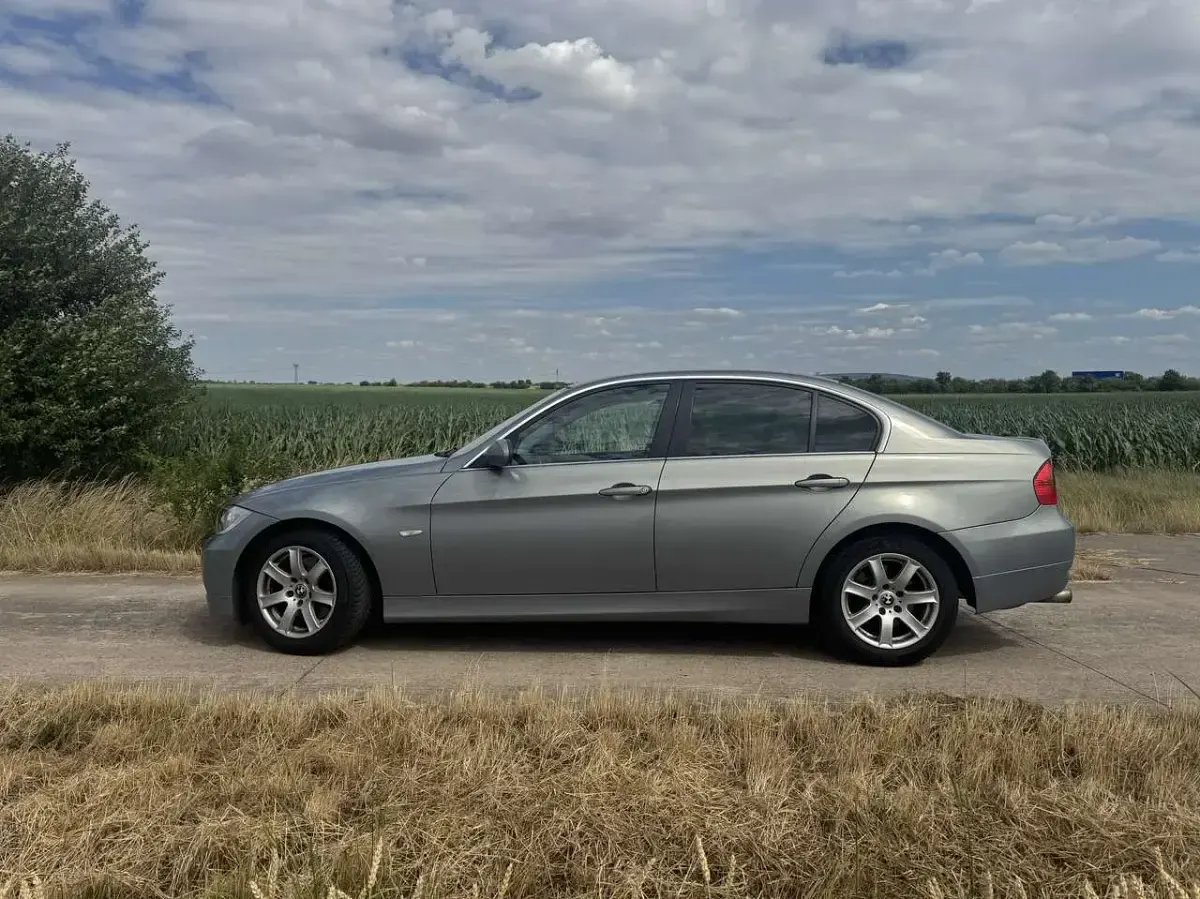Gebraucht BMW 325 218 PS (160 kW) 2007 Grün Limousine