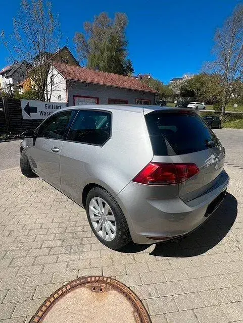 Gebraucht VW Golf VII Highline 140 PS (102 kW) 2013 Silber Kleinwagen
