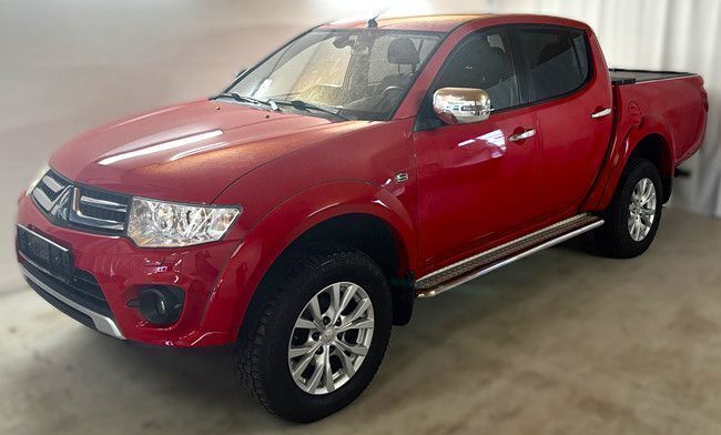 Rot Gebraucht 2015 Mitsubishi L200 Diamant Edition Abholung | 18.990 € (Superpreis) - Bild 1/4