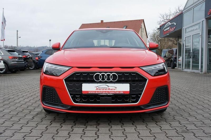 Gebraucht Audi A1 Sportback Advanced 110 PS (80 kW) 2020 Rot Kleinwagen