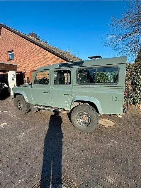 Gebraucht Land Rover Defender 122 PS (89 kW) 2013 Grün SUV