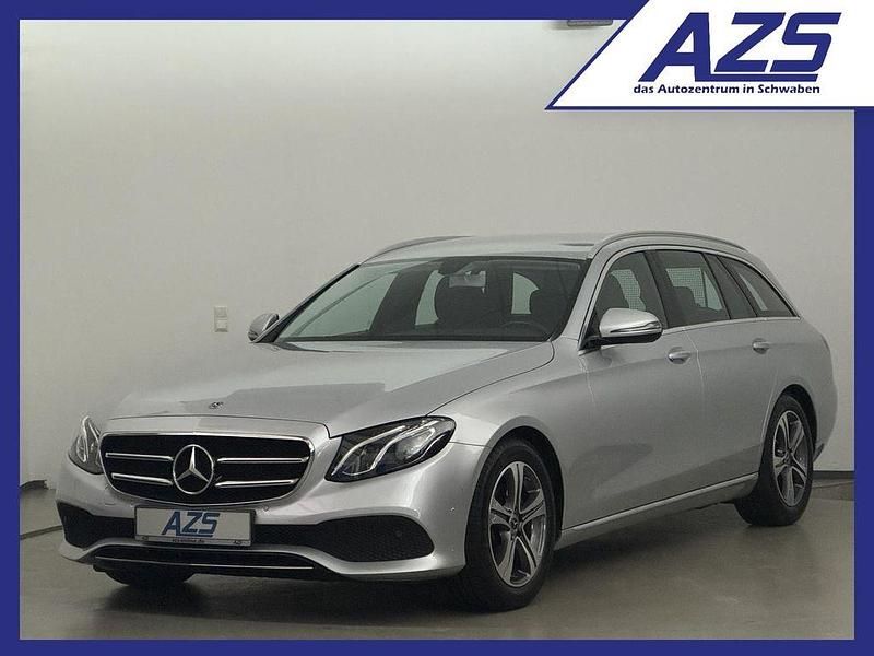 Silber Gebraucht 2019 Mercedes E200 Avantgarde Limousine | 21.444 € (Guter Preis) - Bild 1/4